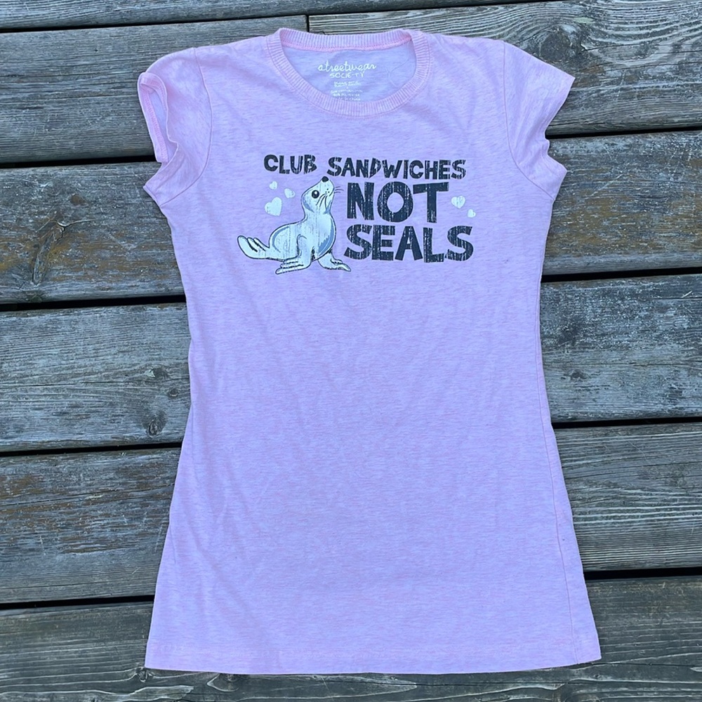 Streetwear Society Animal Rights  Vegan Vegetarian Club Sandwiches not Seals Tee